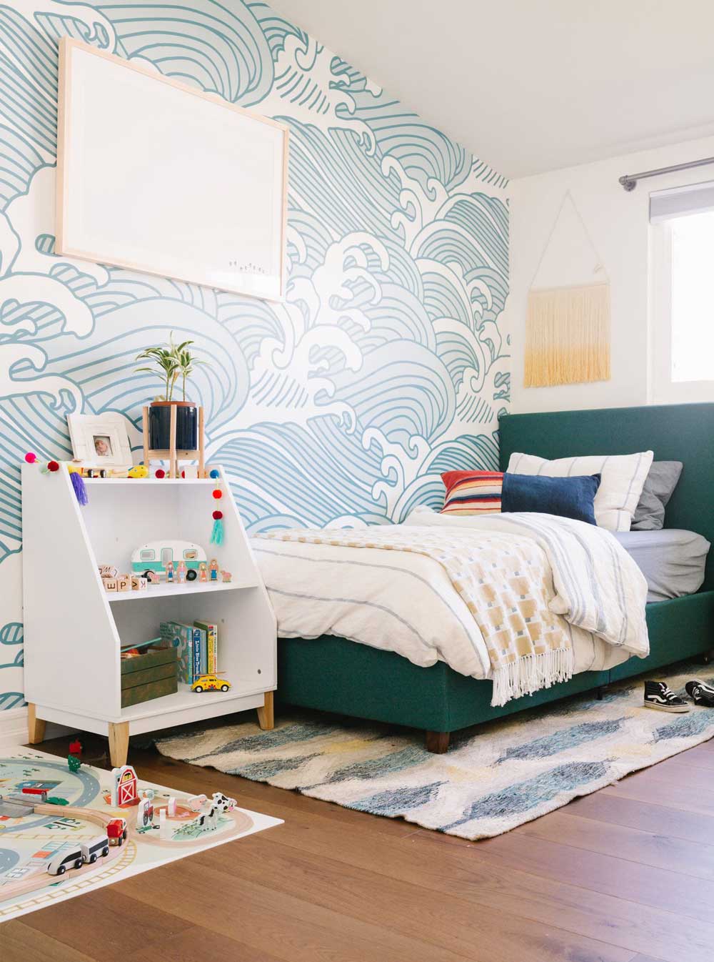 Kids Bedroom Ideas - Feature wall fun